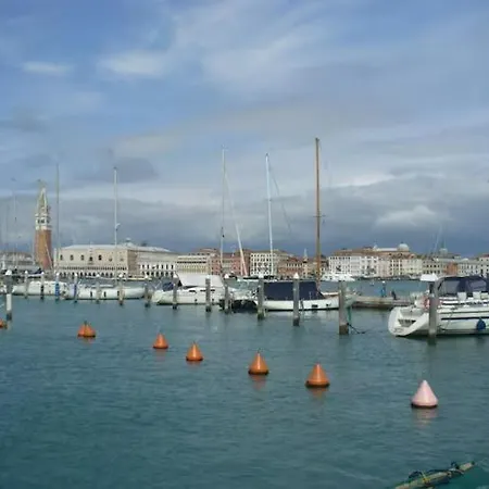 Tatil Evi Raggio Di Sole Dietro Piazza San Marco *