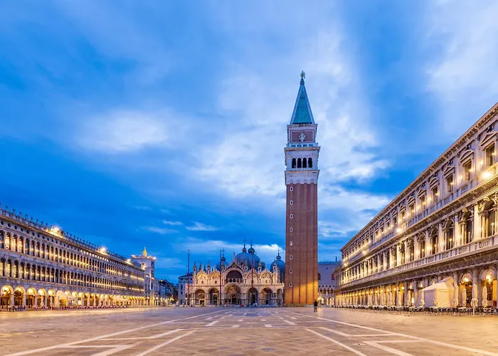 Raggio Di Sole Dietro Piazza San Marco Сasa de vacaciones